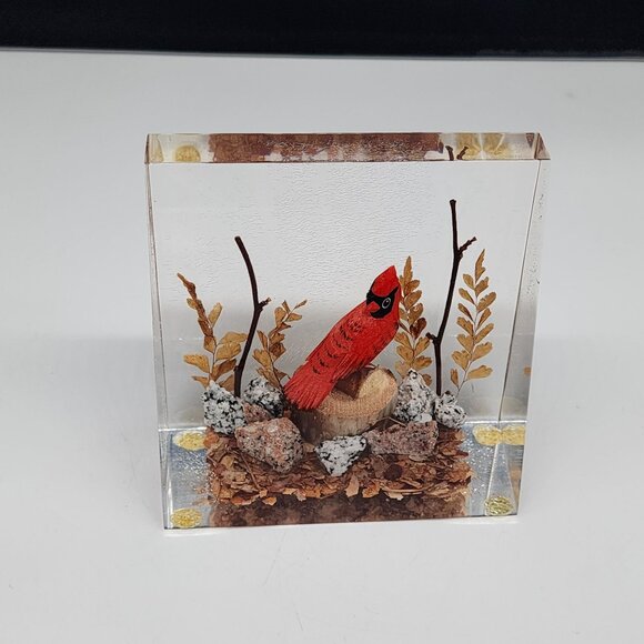 Handcrafted Cardinal Bird Acrylic Paperweight Bookend Natural Accents & UV Glow - Picture 3 of 11